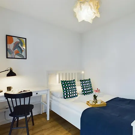 Elegancki Blisko Rzeki W Krakowie Z Biurkiem Do Pracy Zdalnej By Renters *