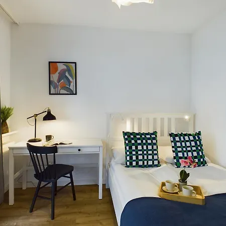 Elegancki Blisko Rzeki W Krakowie Z Biurkiem Do Pracy Zdalnej By Renters * Krakov